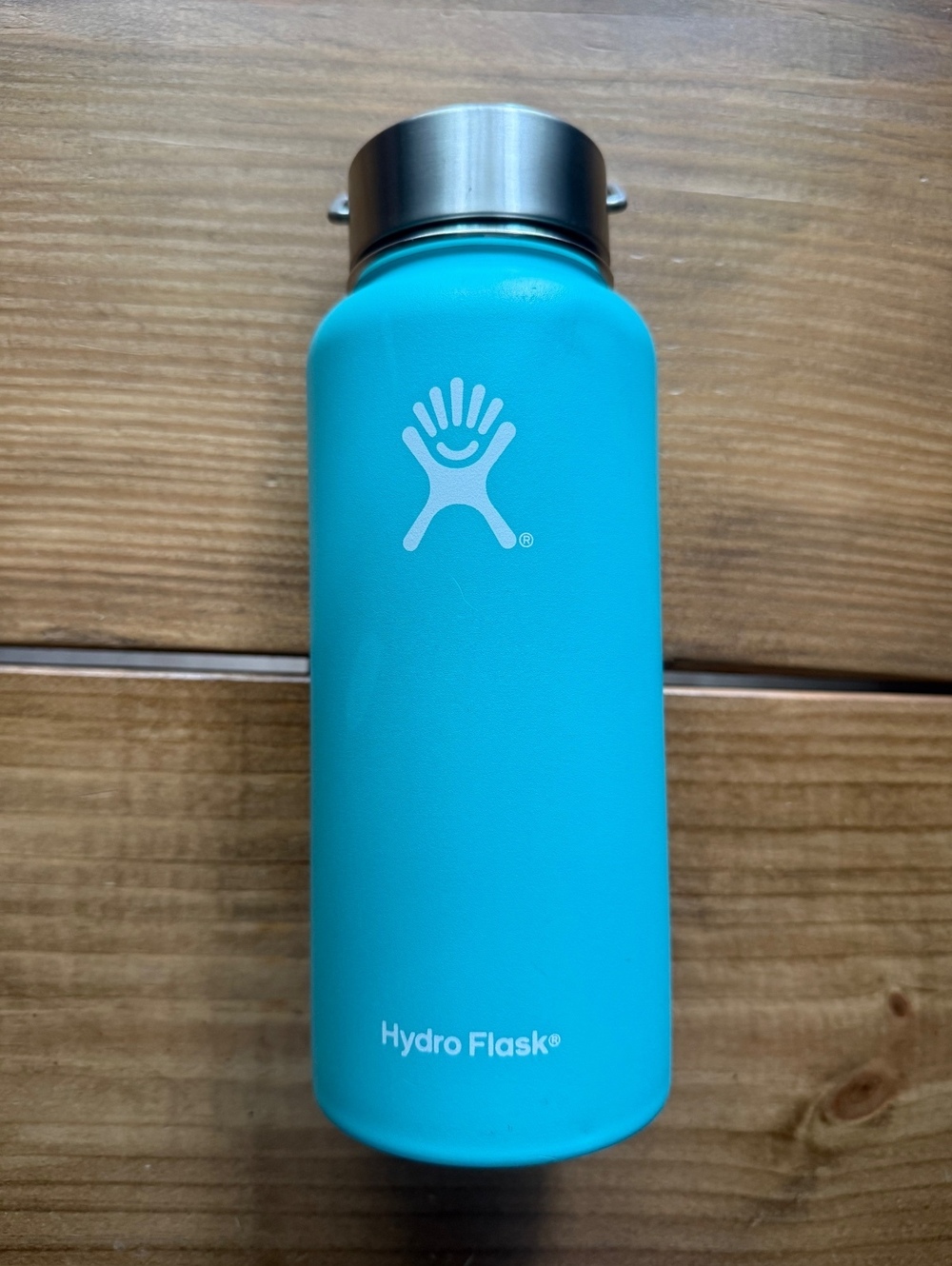 Hydro Flask 32 oz Wide Mouth Water Bottle in Mint